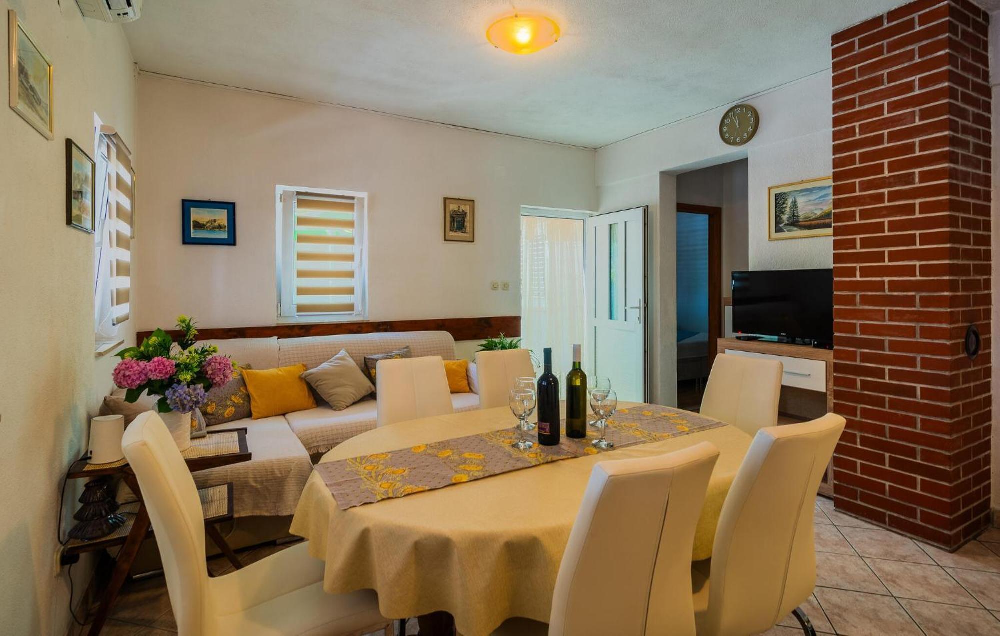 Svinisce Cozy Home In Podaspilje With Kitchen מראה חיצוני תמונה