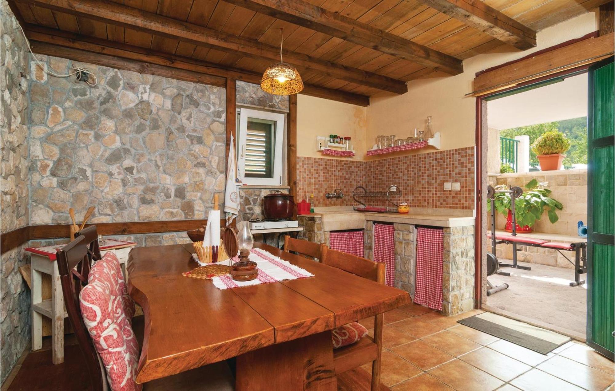 Svinisce Cozy Home In Podaspilje With Kitchen מראה חיצוני תמונה